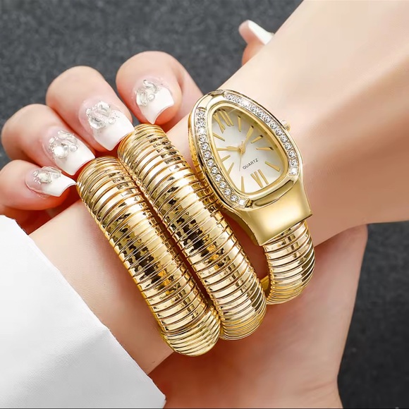 Serpenti Elegant Gold Wrap Women's Watch - Picture 1 of 6